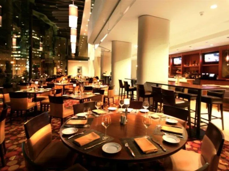 ****  Pinnacle Hotel Harbourfront Vancouver Canada